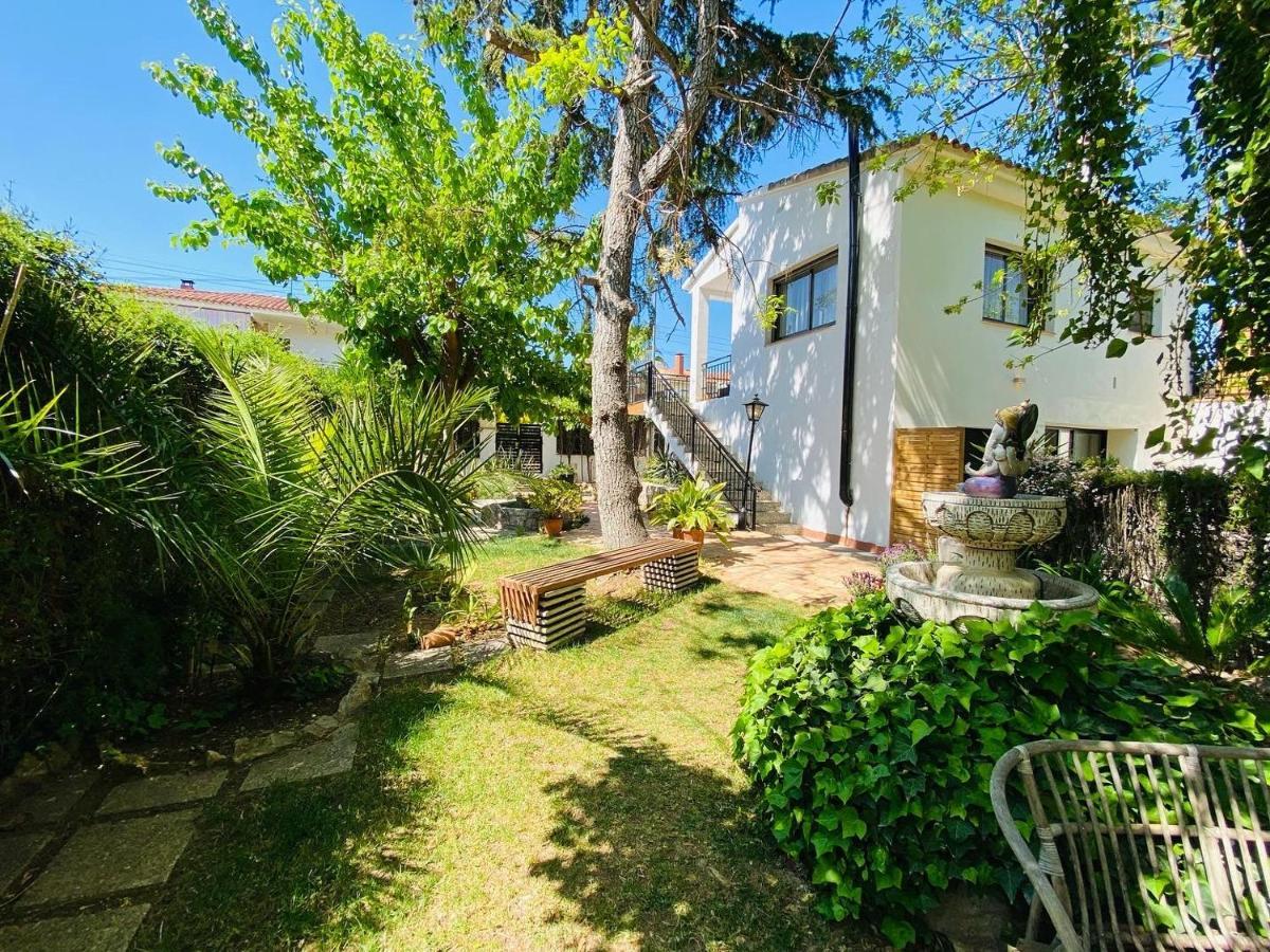 Charming Apartment In A Duplex With Garden & Balcony Cunit Exteriör bild