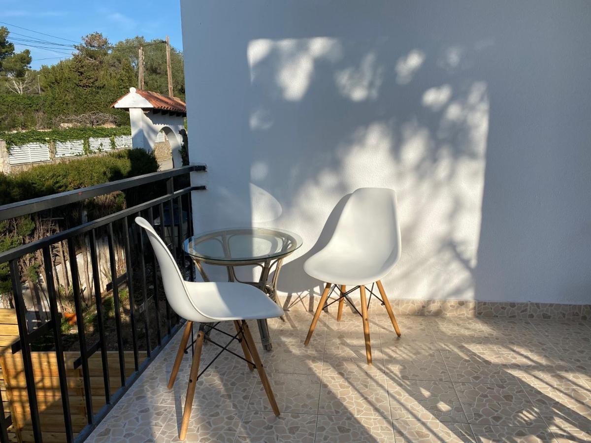 Charming Apartment In A Duplex With Garden & Balcony Cunit Exteriör bild